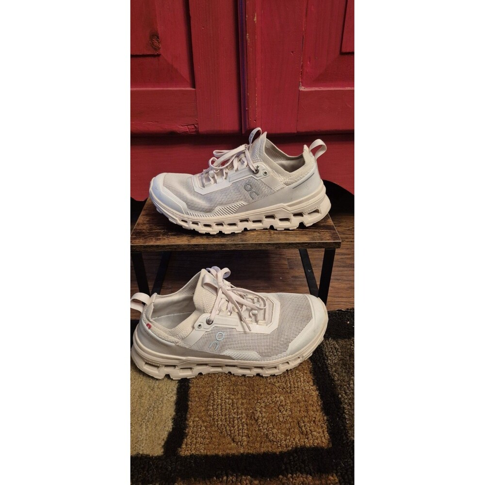 On Cloudultra 2 Women's Size 8.5 Trail Running Shoes Dew Moon 3WD3028 EUC